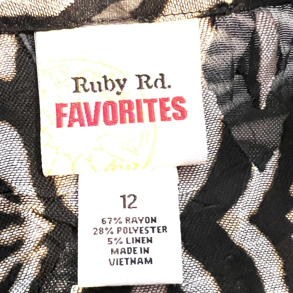Ruby Rd. Favorites women’s size 12 abstract print casual office.